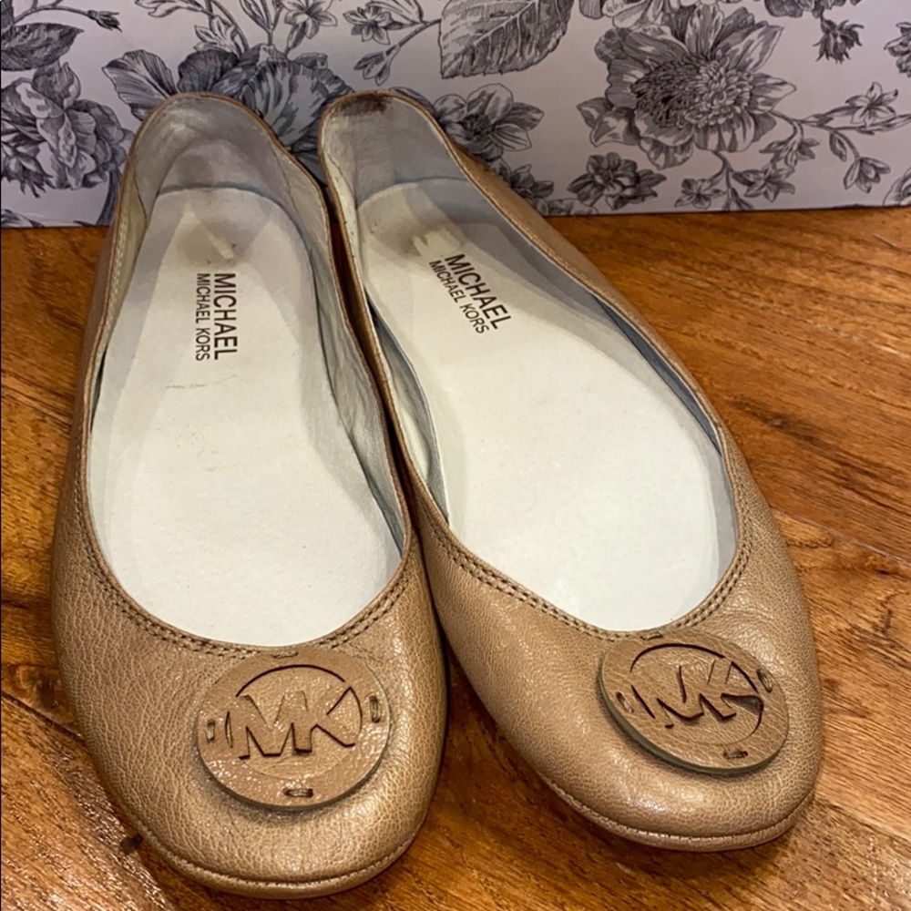 Michael Kors flats
